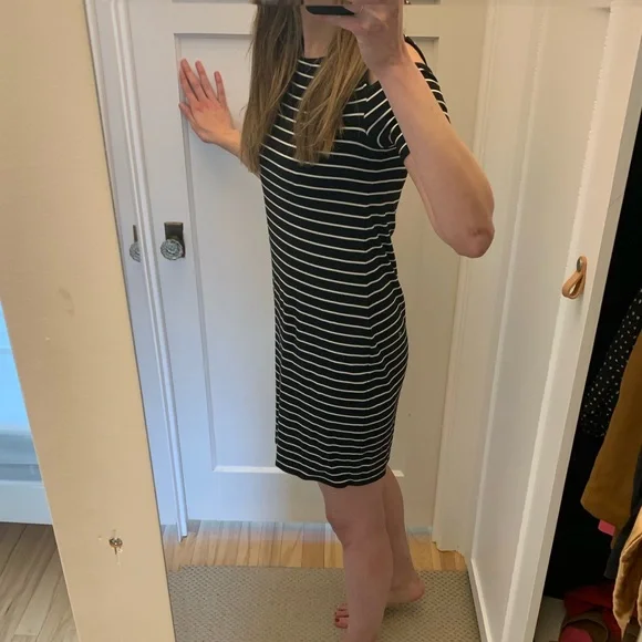 Striped White House Black Market Dress - Picture 4 of 5